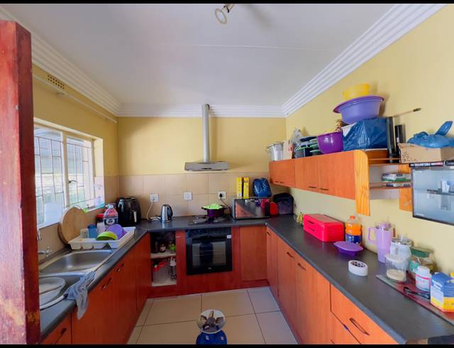 4 BEDROOM HOUSE FOR SALE IN SONHEUWEL EXT 1